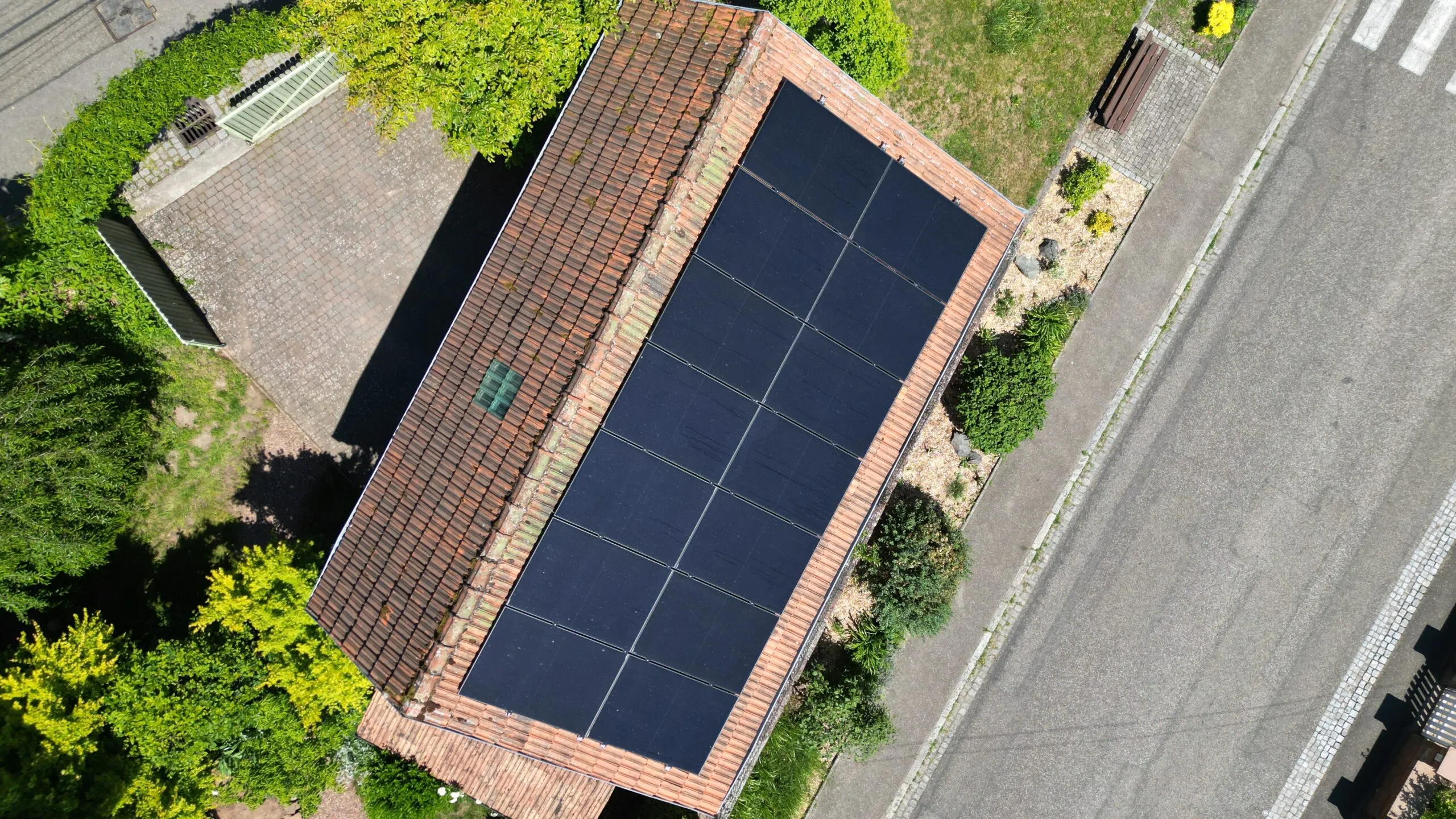 panneaux sur dépendance en Alsace