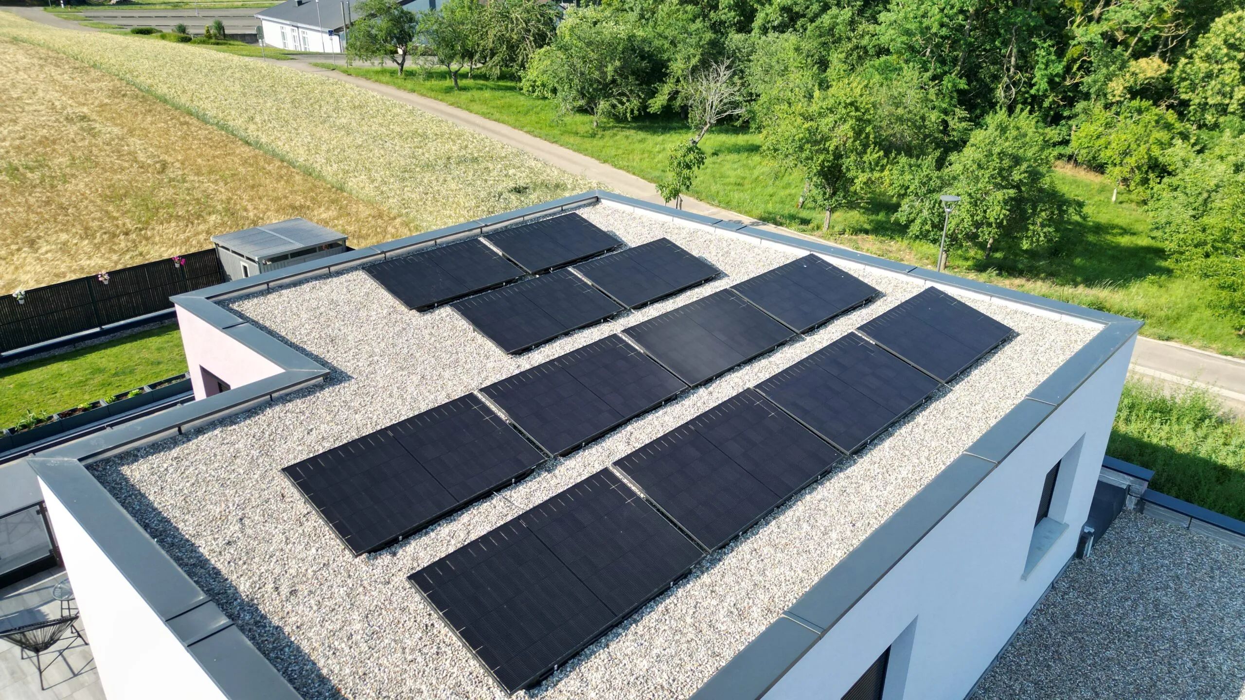 Réalisation solaire sur un toit plat en Alsace