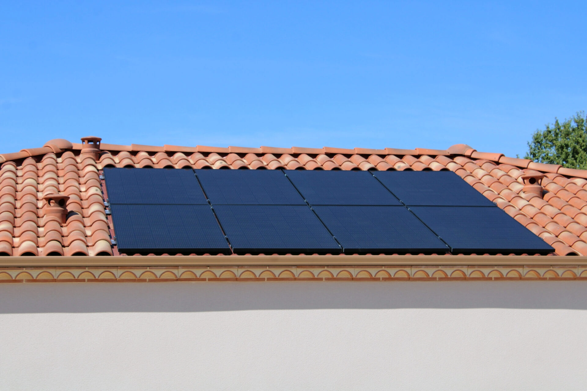 Panneaux solaire sur le toit de la maison